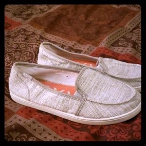 Roxy slip on (size 8.5)